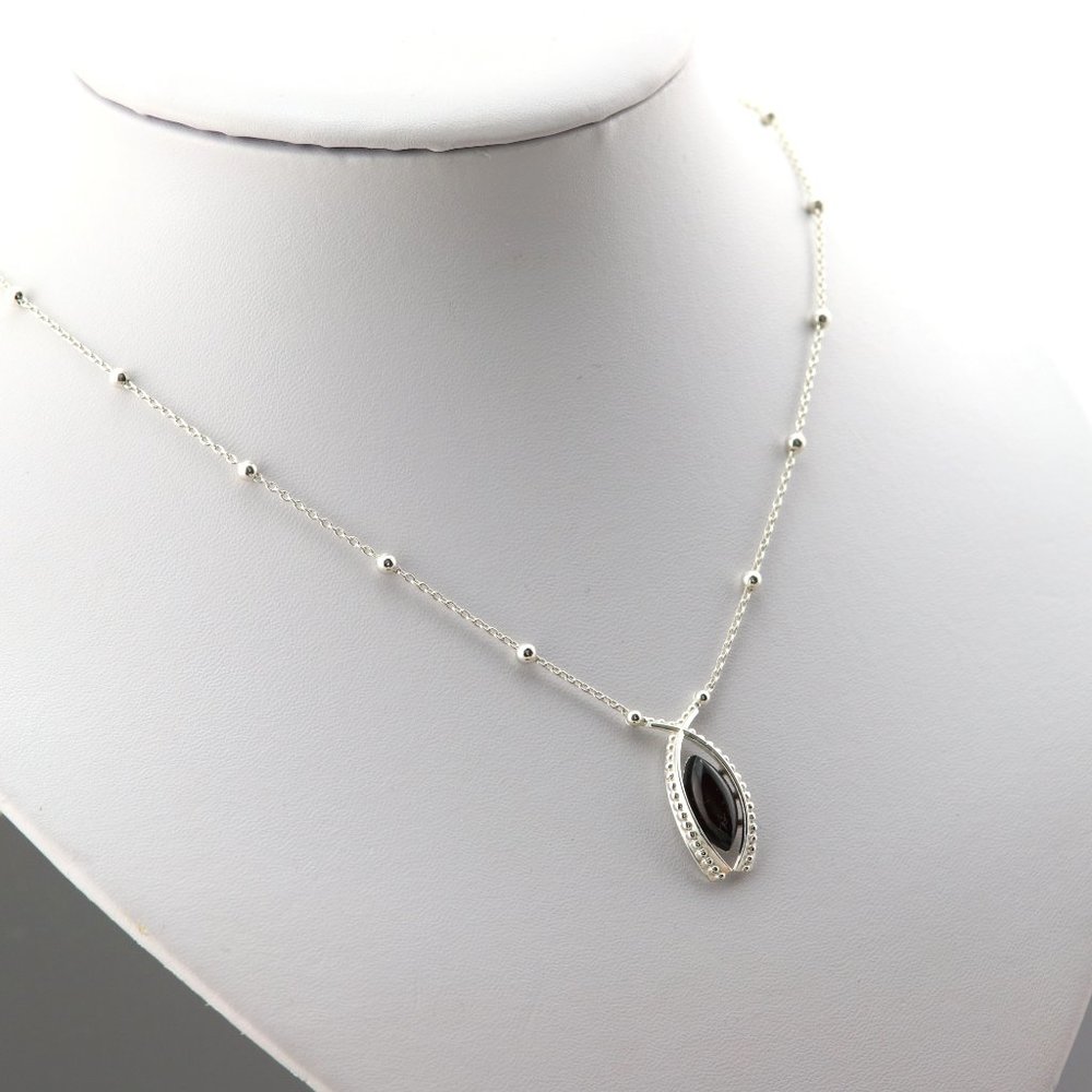 Sterling silver necklace with natural Baltic amber - Picture 9 of 11